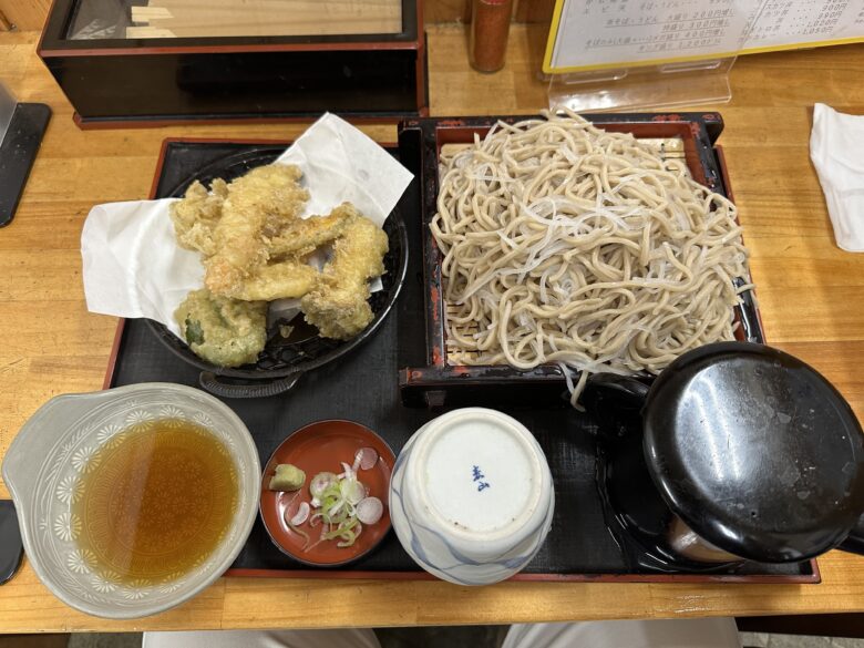 食事 大根せいろ蕎麦とてんぷら盛り合わせ